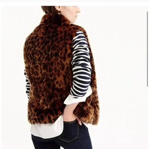 - JCrew faux fur Leopard Print vest - Picture 3 of 4